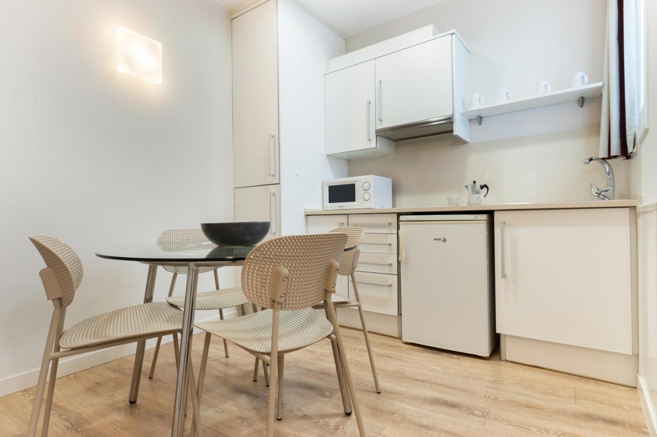 Atica Apartments - By Weflating Барселона Екстер'єр фото